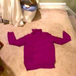 XL GAP Sweater magenta color